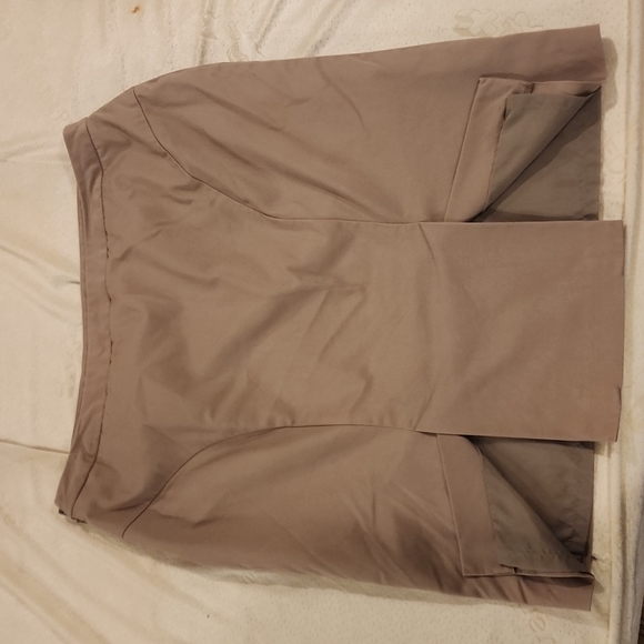 At the knee skirt - Picture 2 of 4